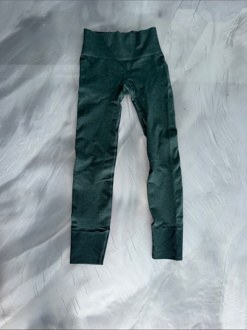 Lululemon Dark Green Stretch Leggings size 2